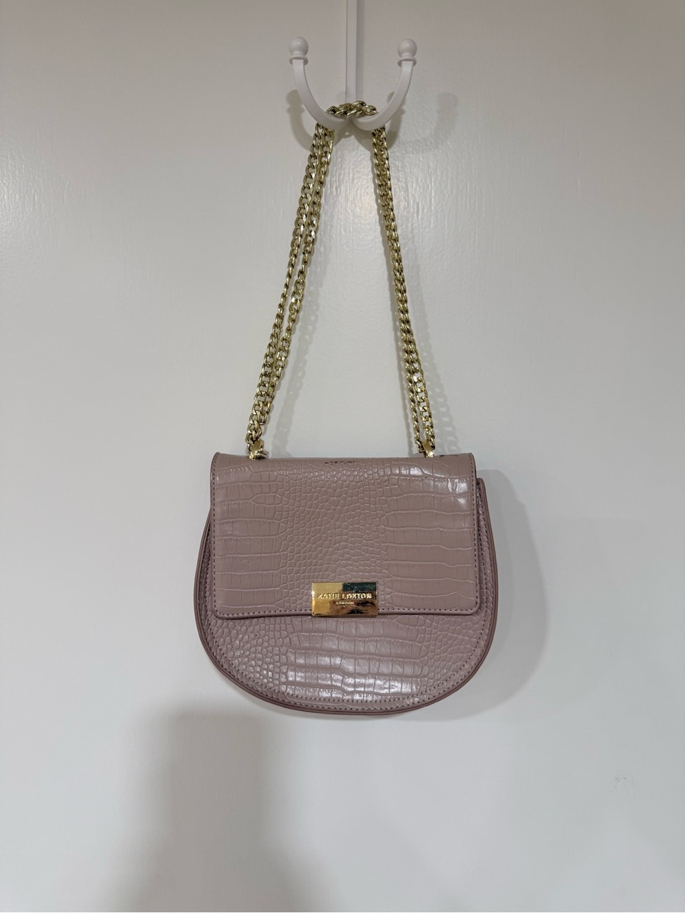 Blush Pink Croc-Embossed Shoulder Bag with Gold Chain